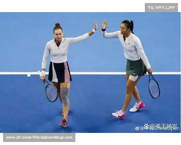 埃拉尼与保利尼携手进军女双决赛展现强大默契与实力